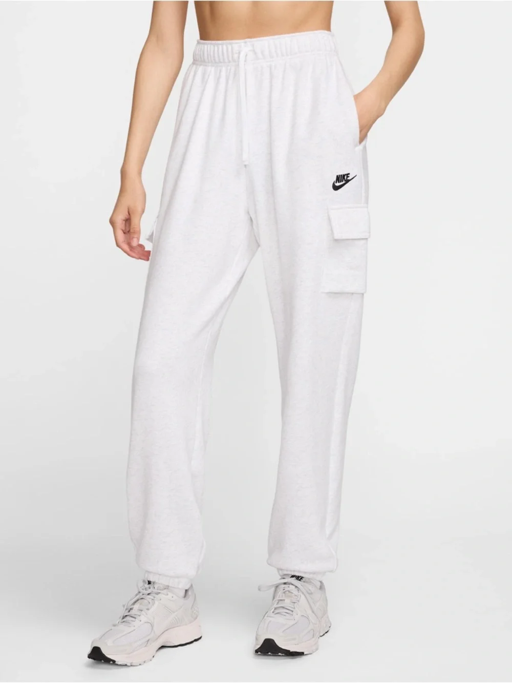 NWT Nike Club Fleece Cargo Sweatpants Women's Small Oversized